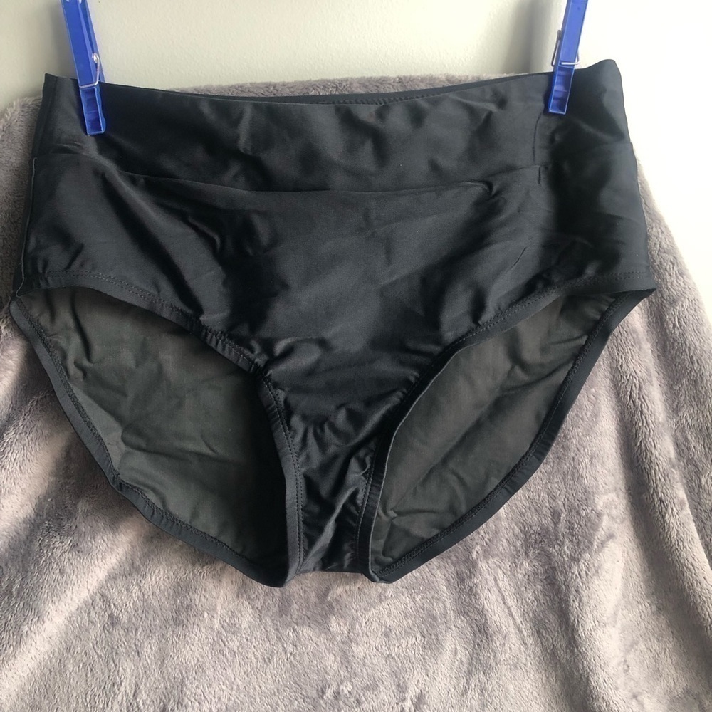 Real bodies real solution by Island Escape Black bottom bathing suit swimsuit 12